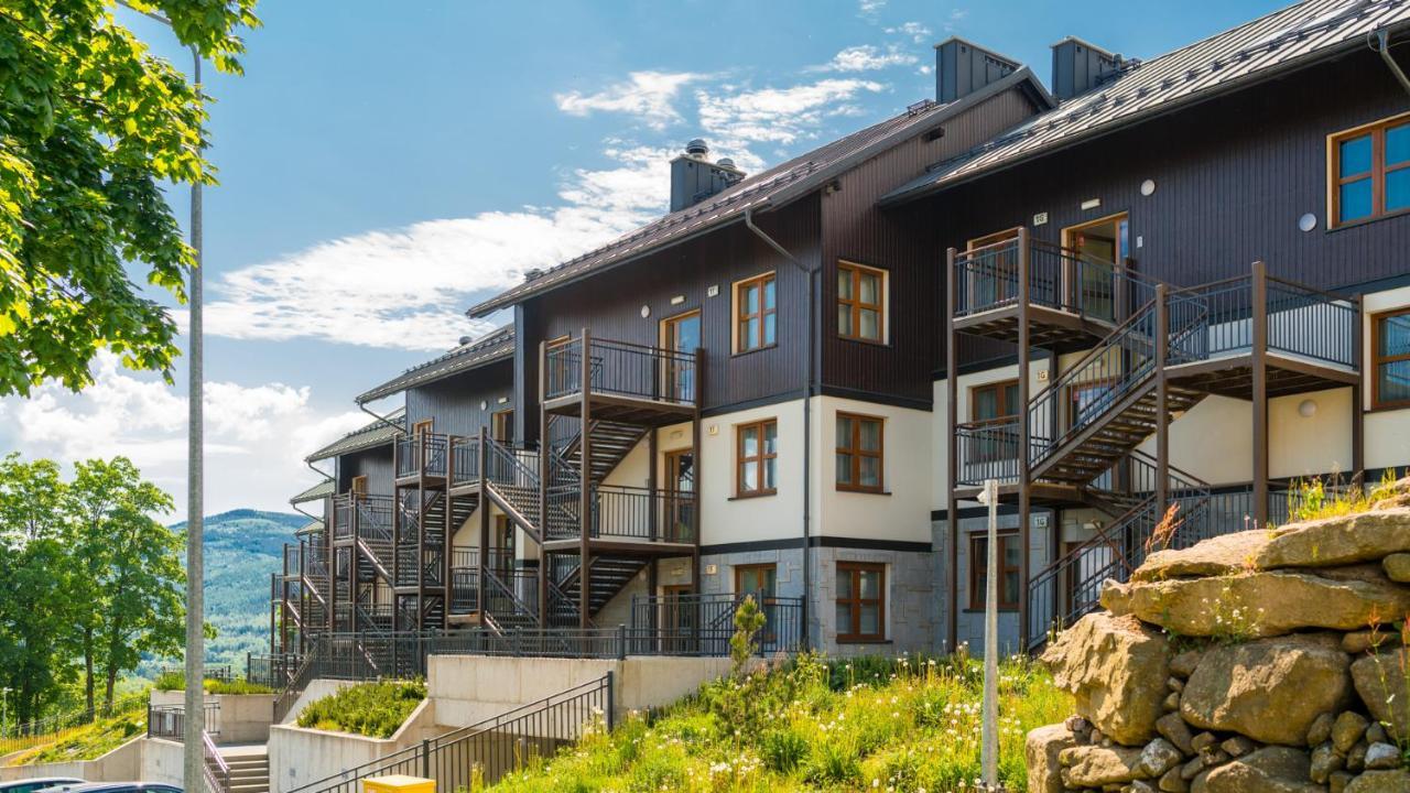 Hello Apartamenty - Wiking Przy Wyciagu Narciarskim คาร์ปัตซ์ ภายนอก รูปภาพ